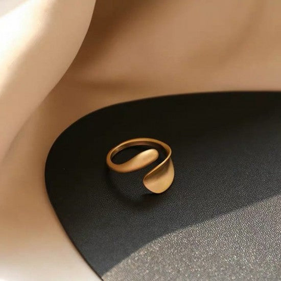 Punk Irregular Opening Rings For Men Women Fashion Simple Circle Golden