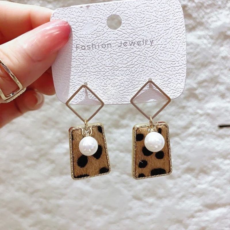 Leopard Pearl Earrings: Trendy Girls' Fashion with Style - Shop N Save