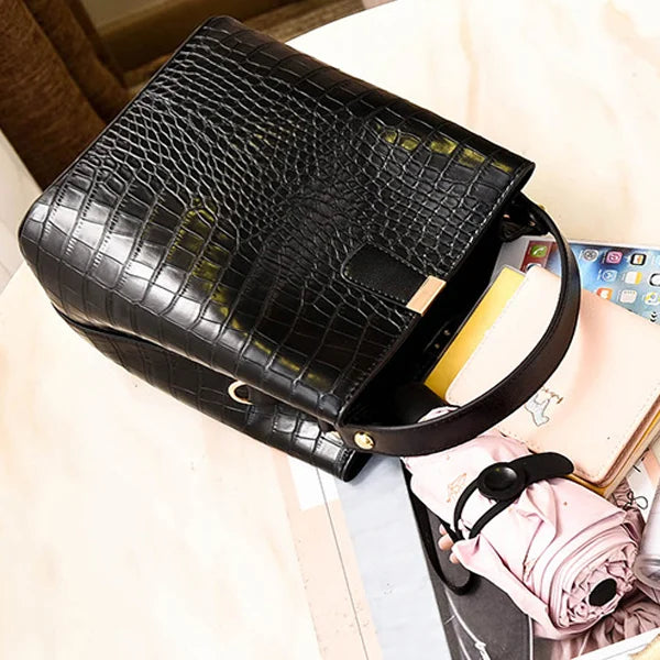 Stylish Crocodile Pattern Magnetic Closure PU Leather Women's Handbag Adjustable Handle Three Compartments Casual Style - Shop N Save