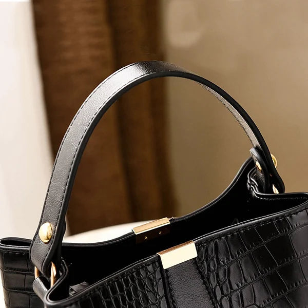 Stylish Crocodile Pattern Magnetic Closure PU Leather Women's Handbag Adjustable Handle Three Compartments Casual Style - Shop N Save