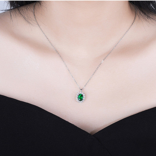Stunning Silver Plated Crystal Pendant Necklace for Fashionable Women with Green and Silver Tones - Shop N Save
