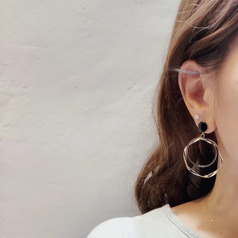 2023 Trendy Clip-ons: Geometric Fashion for Women's Ears - Shop N Save