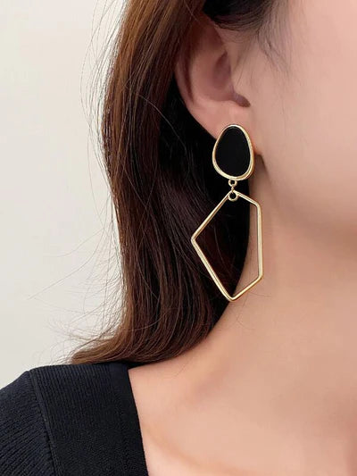 Women Geometric Shape Earrings - Black