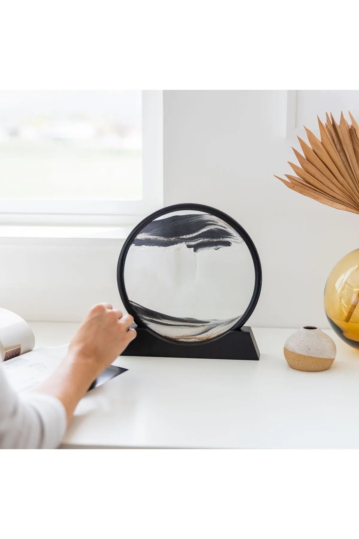 Sand Art Decor - Round Glass Frame 3D Hourglass Deep Sea Sandscape Quicksand Decor