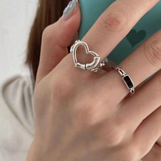 2 Pcs Fashion Heart Shaped Mixture Ring Hip-Hop Punk Hollow Women Ring Silver