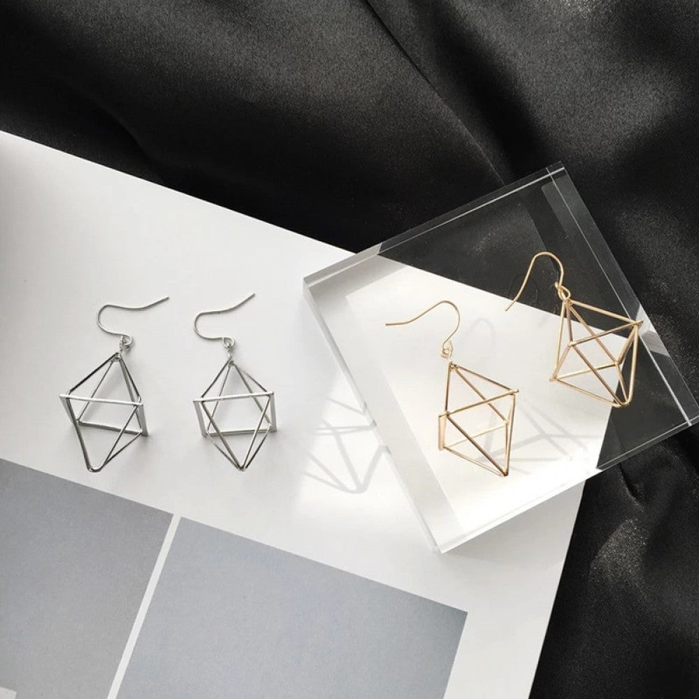 Fashion Triangle Geometric Stereo Contracted Pendant Earrings - Black