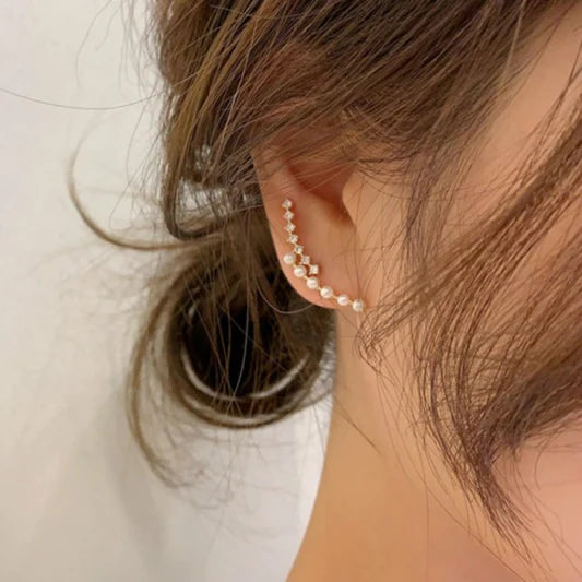 Girl Pearl Fishbone Earrings - Golden