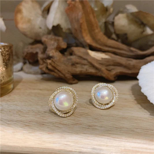 Fashionable Simple Ladies Pearl Earrings - Golden - Shop N Save