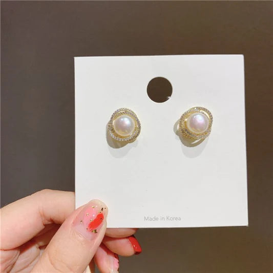 Fashionable Simple Ladies Pearl Earrings - Golden - Shop N Save