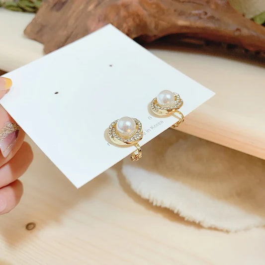 Fashionable Simple Ladies Pearl Earrings - Golden - Shop N Save