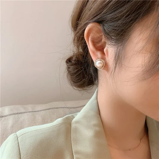 Fashionable Simple Ladies Pearl Earrings - Golden - Shop N Save