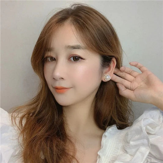 Fashionable Simple Ladies Pearl Earrings - Golden - Shop N Save