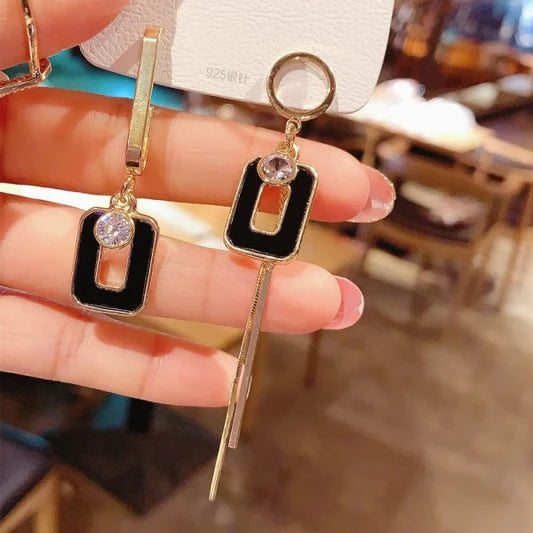 Fashion Square Imitation Shell Tassel Earrings - Black