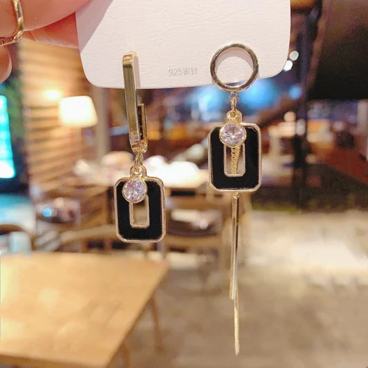 Fashion Square Imitation Shell Tassel Earrings - Black