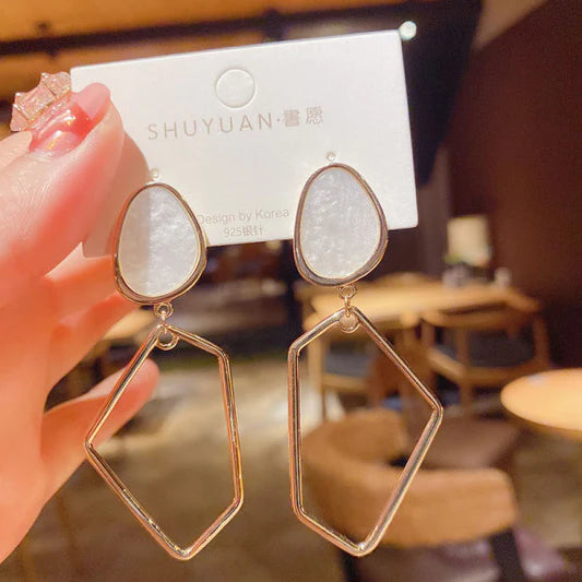 Women Geometric Shape Earrings - White