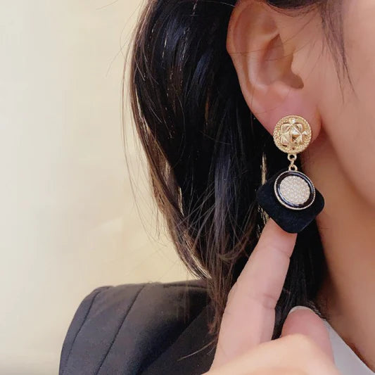 Ladies Fashion Simple Square Earrings - Black Gold