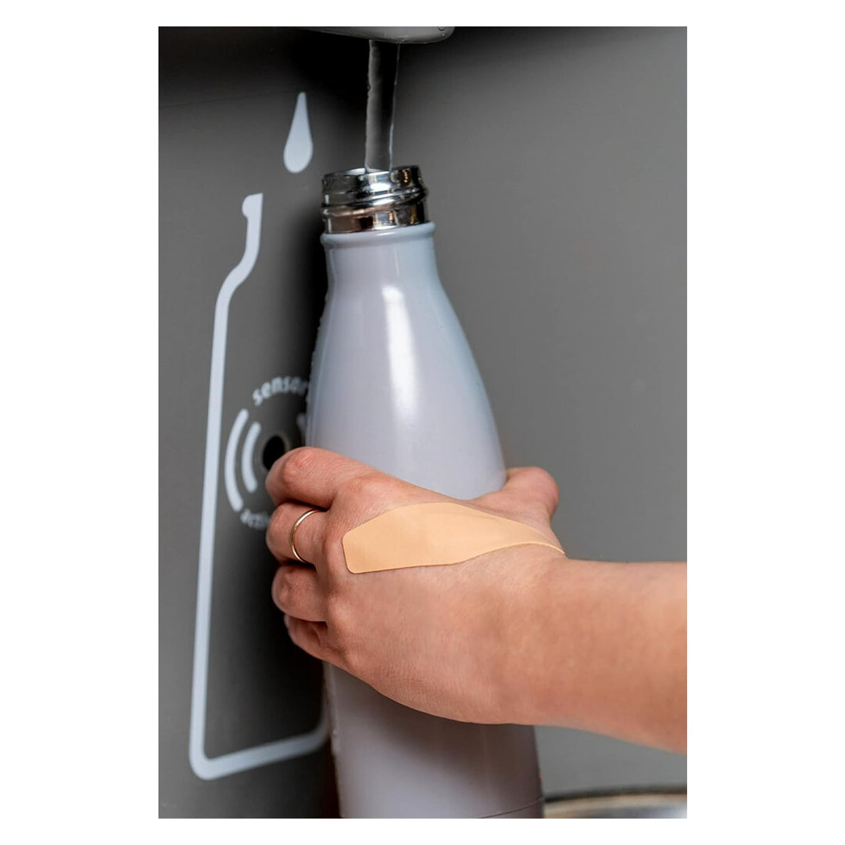 658-100 Nexcare Sheer Bandages, Assorted, 100/Box