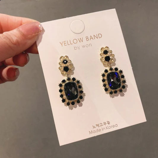 Girls Popular Needle Diamond Earrings - Black - Shop N Save