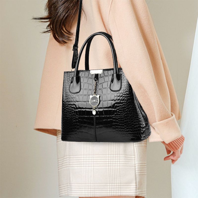 Black Crocodile Handbag: Stylish, Large Capacity, PU Leather, Chic - Shop N Save