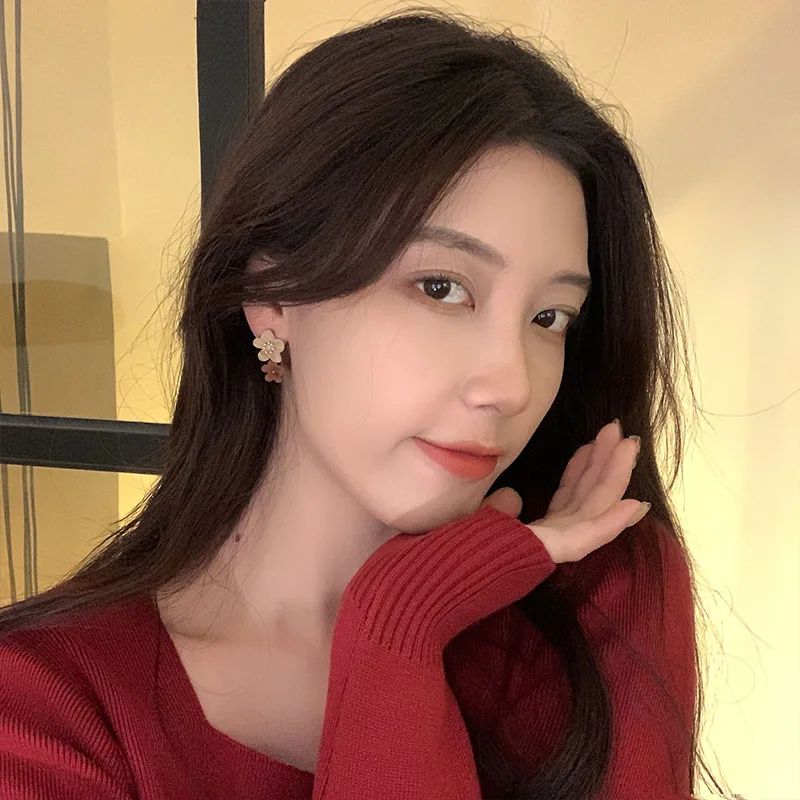 Aesthetic Floral Earrings: Elegant Coffee Contrast Studs - Shop N Save