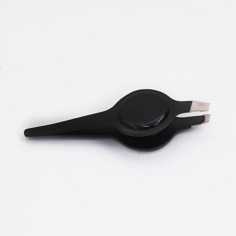 Fashion Plus Eyebrow tweezers Professional Quality (Black).