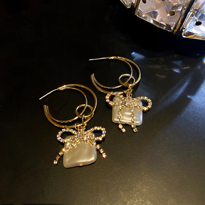 Fashion Advanced Sense Temperament Bow Earrings - Golden