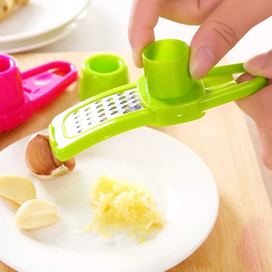 1 PCs Kitchen Tool Multifunctional Garlic Grinder - Green