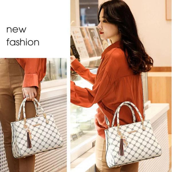 Elegant Floral Handbag: Geometric Design, Large Capacity, Synthetic Leather - Shop N Save