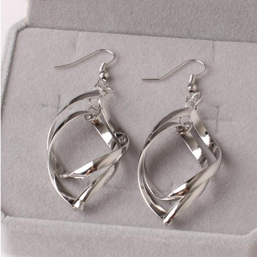 Temperament Popular Shiny Exquisite Super Twisted Earrings - Silver