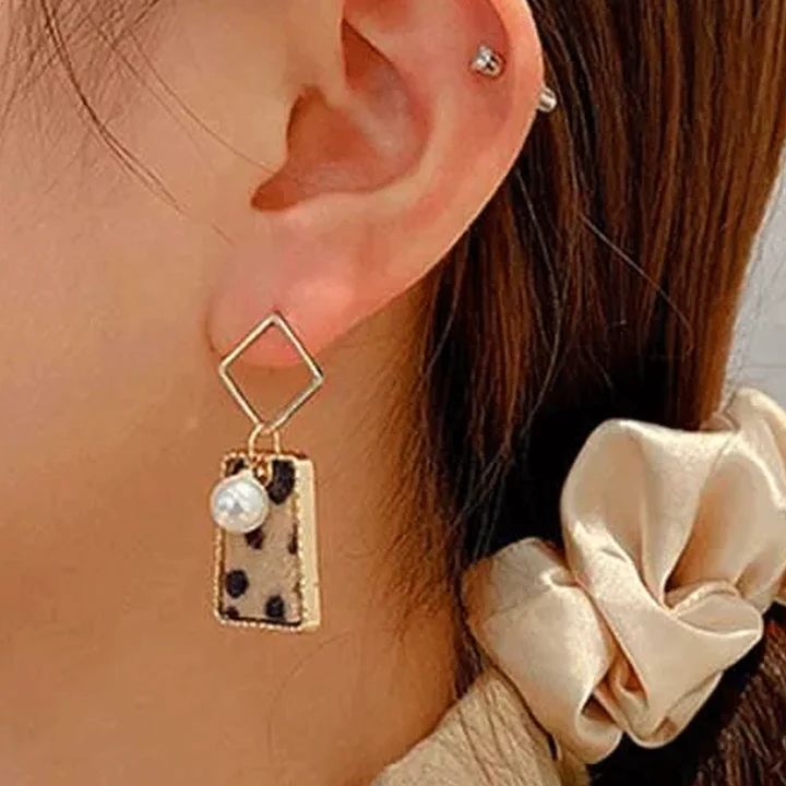 Leopard Pearl Earrings: Trendy Girls' Fashion with Style - Shop N Save
