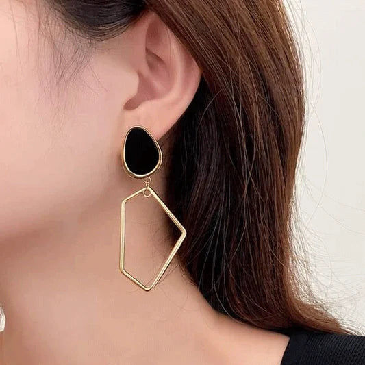 Women Geometric Shape Earrings - Black