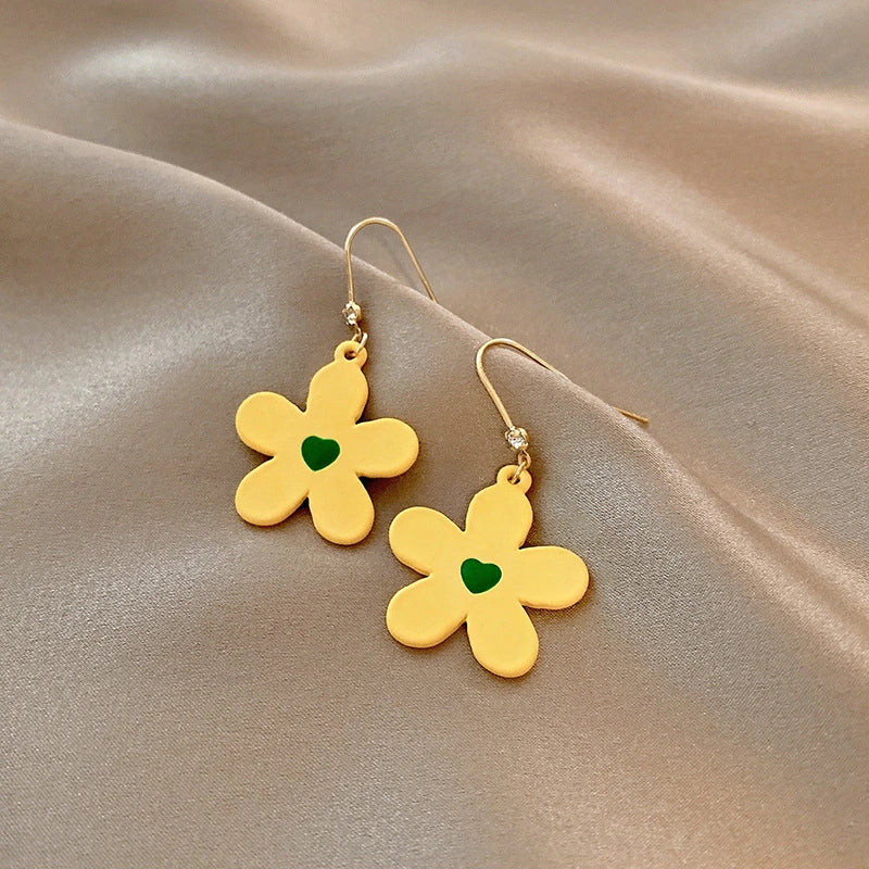 Lovely Vintage Yellow Flower Drop Earrings: Timeless Chic Design - Shop N Save