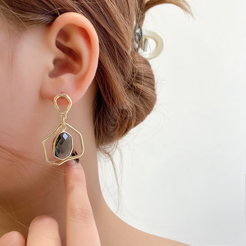 Geniva Stainless Steel Watch: 18K Gold PVD Plated, Long-Lasting Color - Shop N Save