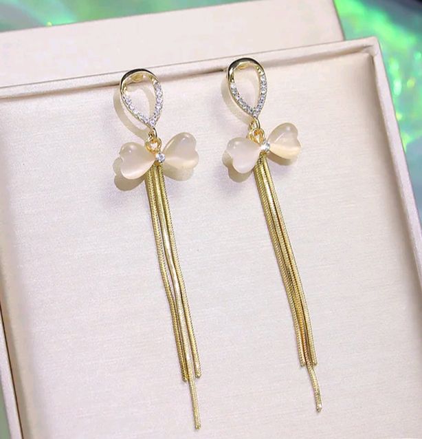 AINAMEISI Blue Crystal Tassel Earrings - Vintage Fashion Jewelry - Shop N Save