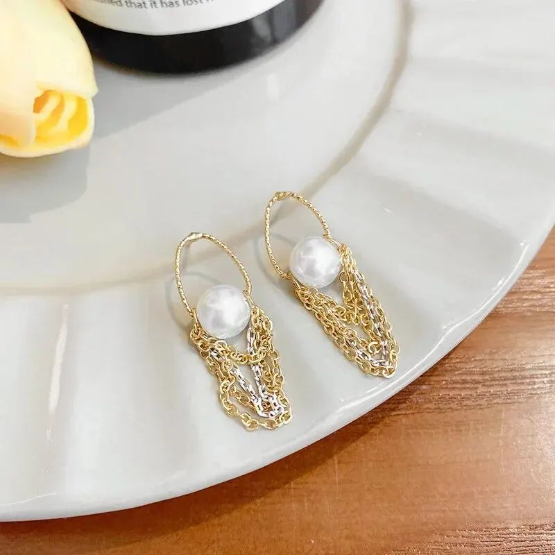 Retro Pearl Earrings - Cold Light Style, Versatile Fashion Jewelry