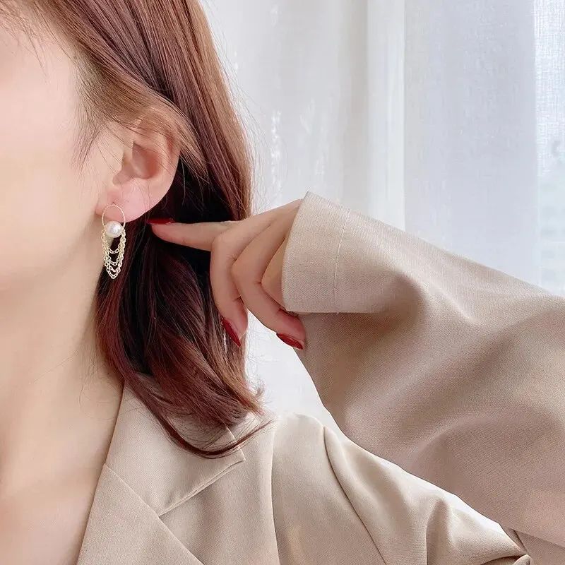 Retro Pearl Earrings - Cold Light Style, Versatile Fashion Jewelry