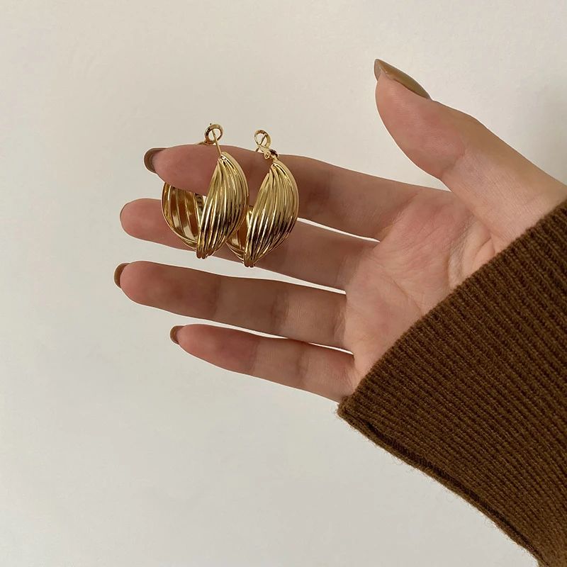 Gold Korean Hoop Earrings - Carved Circle C-Shape Trendy Jewelry - Shop N Save