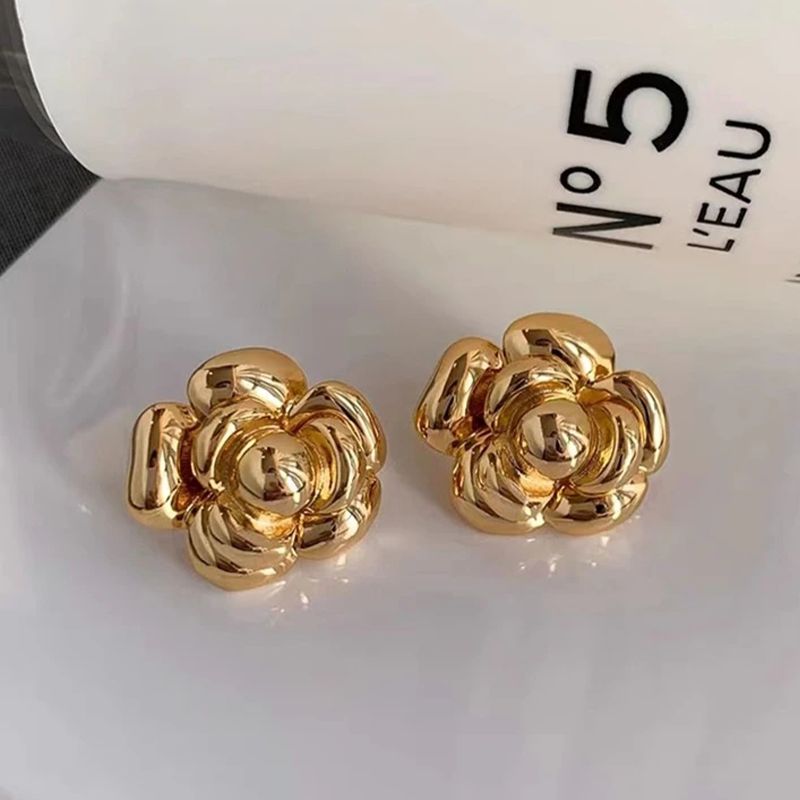 Fashion Flower Studs: Zinc Alloy, Women's Daily Commute Earrings - Shop N Save