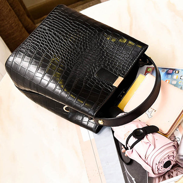 Crocodile Pattern Magnetic Closure Pu Leather Women's Handbag - Black - Shop N Save