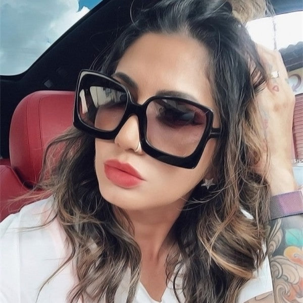 Ladies Retro Wild Gradient Sunglasses - Black - Shop N Save