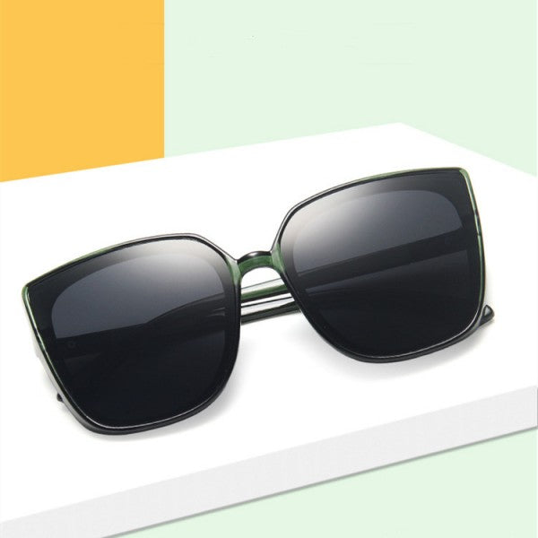 Woman Simple Wild Fashion Sunglasses - Black - Shop N Save