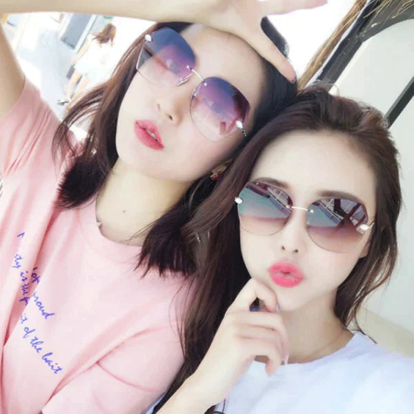 Ladies Fashion Simple Gradient Sunglasses - Purple Red - Shop N Save