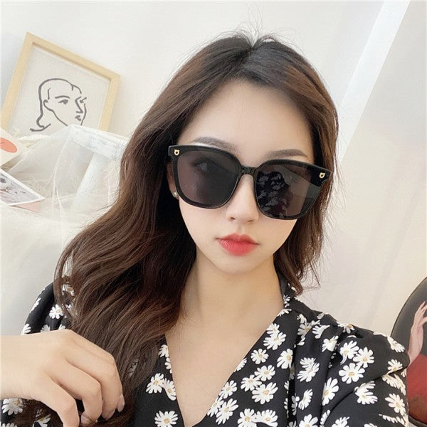 Girls Simple Big Frame Fashion Sunglasses - Black - Shop N Save