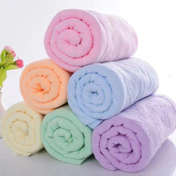 1 Piece Bear Embossed Cut Edge Quick Dry Small Towel - 30x60 CM - Pink