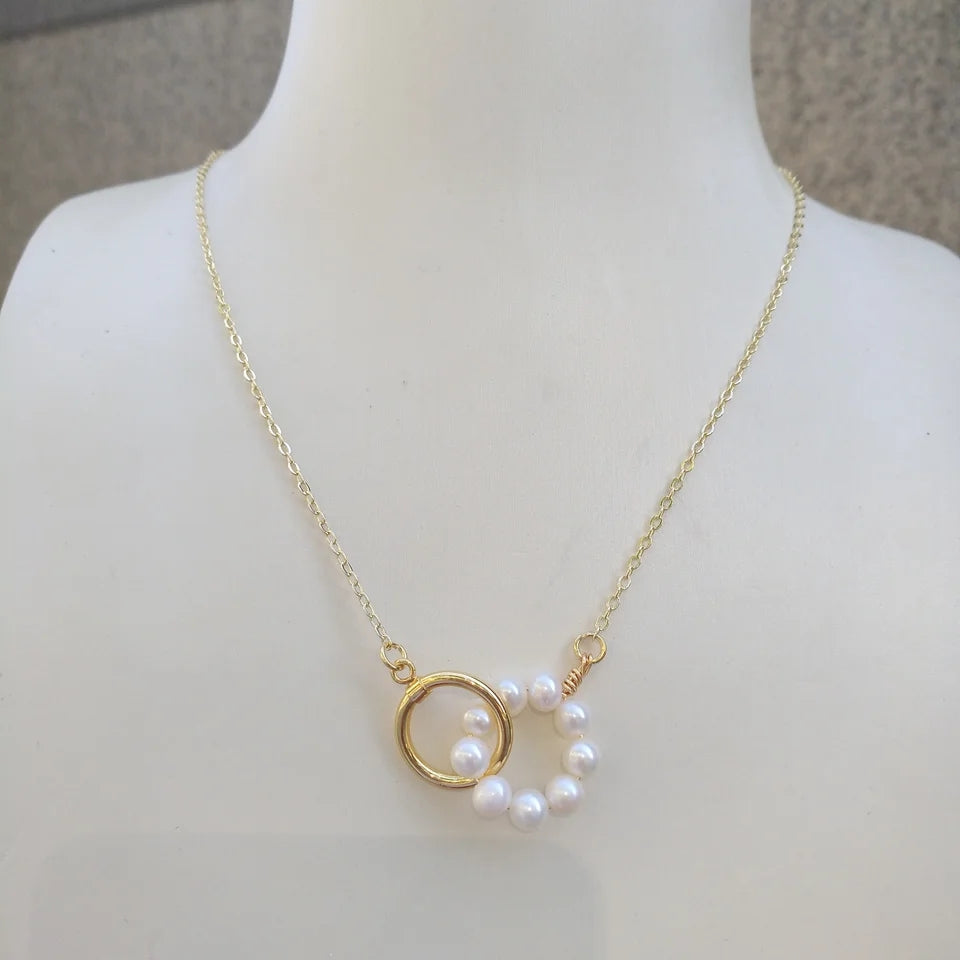 Mini South Sea White Pearl Pendant: Elegant Necklace Design - Shop N Save