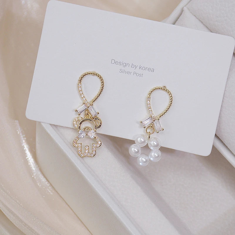 Gold Bear Earrings: Micro Zircon, Asymmetry, Daily Chic Jewelry