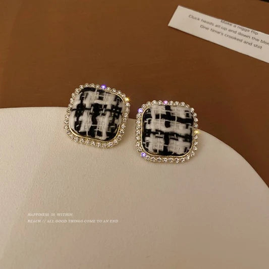 Geo Print Women Fashion Ear Tops - Shop N Save