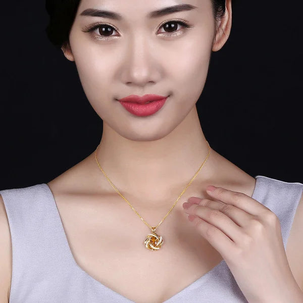 Sparkling Golden Flower Necklace A Dazzling Floral Pendant with Crystal Embellishments for Fashion-Forward Women - Shop N Save