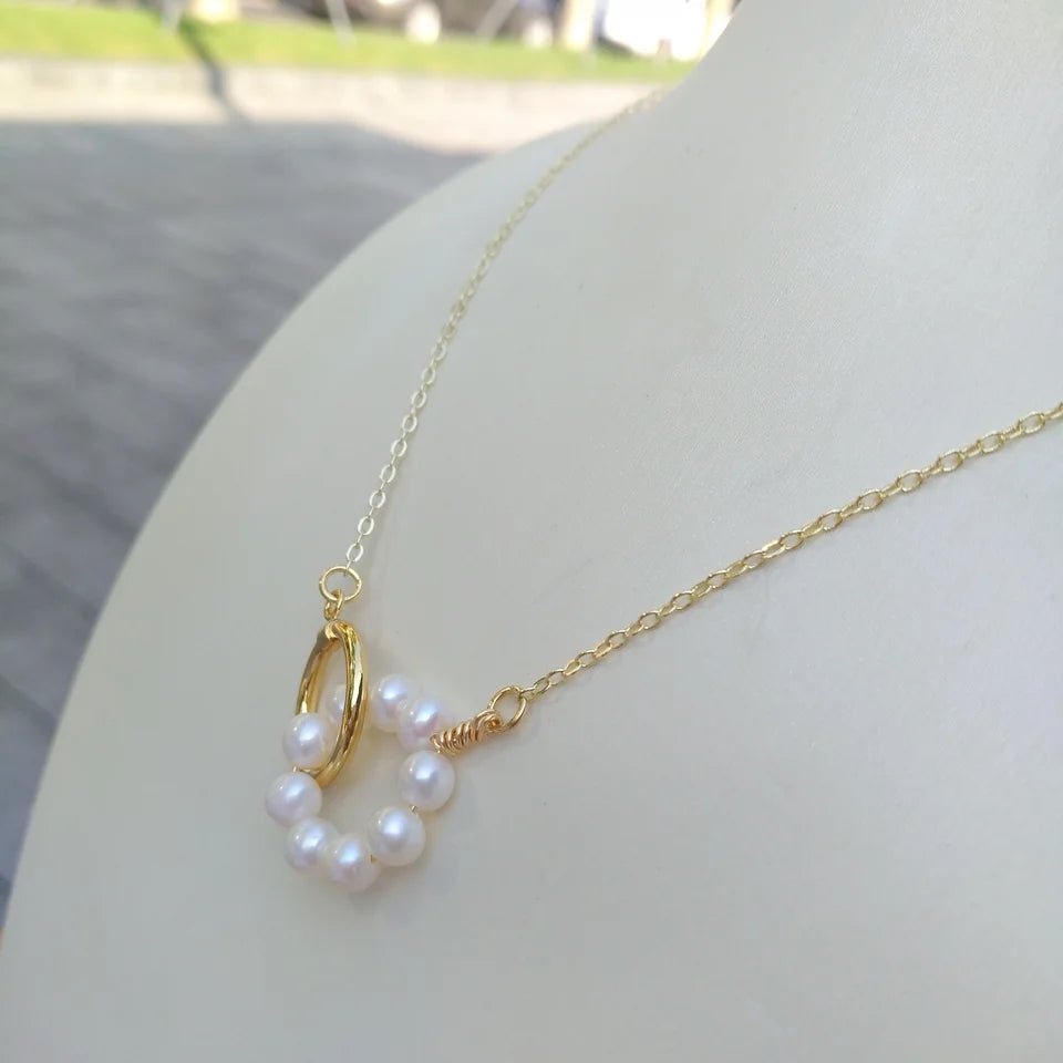Mini South Sea White Pearl Pendant: Elegant Necklace Design - Shop N Save