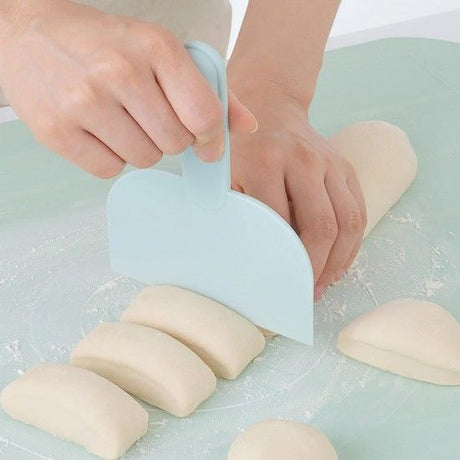 Multi Function Useful Cream Spatula Pastry Cutter (Blue) - Shop N Save